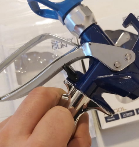 Screenshot 2024-12-17 at 18-03-54 Pistolet malarski Contractor-2F uniwersalny przyłącze 1_4-250bar – 223172549 - ERLI.pl.png